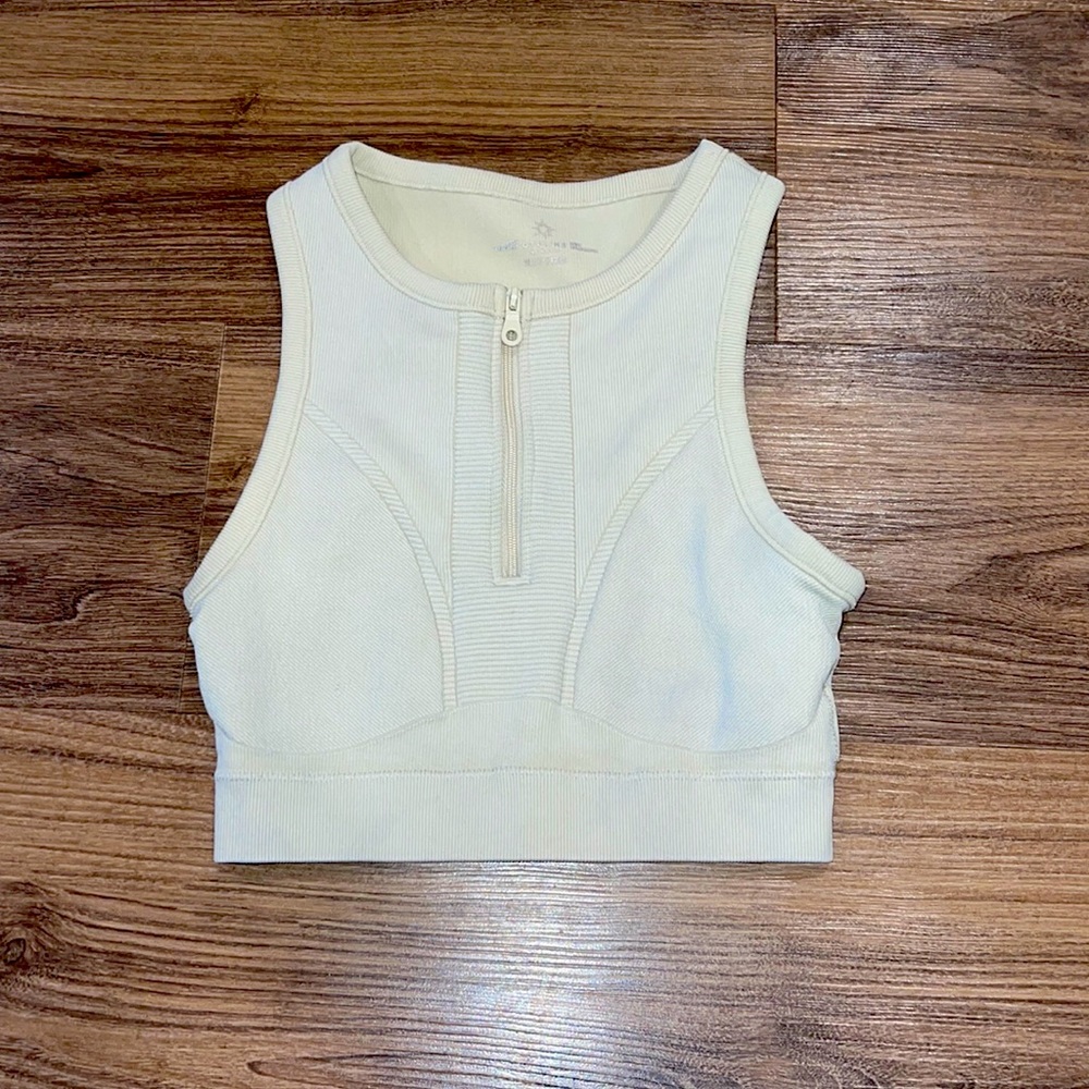 Aerie women’s zip up sports bra